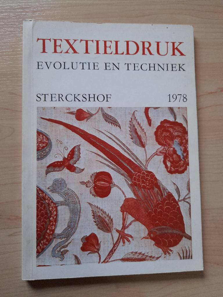 TEXTIELDRUK EVOLUTIE EN TECHNIEK, Ophalen of Verzenden, Gelezen