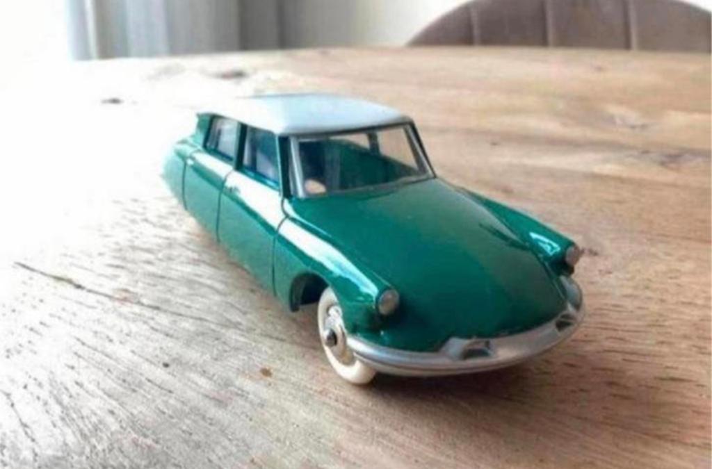 Dinky Toys / Atlas Citroën DS 19 – schaal 1:43, Hobby en Vrije tijd, Modelauto's | 1:43, Ophalen of Verzenden, Zo goed als nieuw