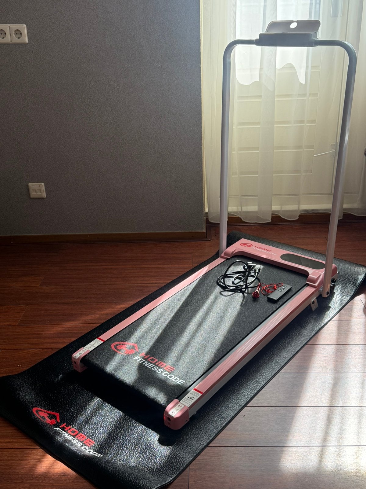 Roze opvouwbare loopband, Ophalen, Zo goed als nieuw, Loopband