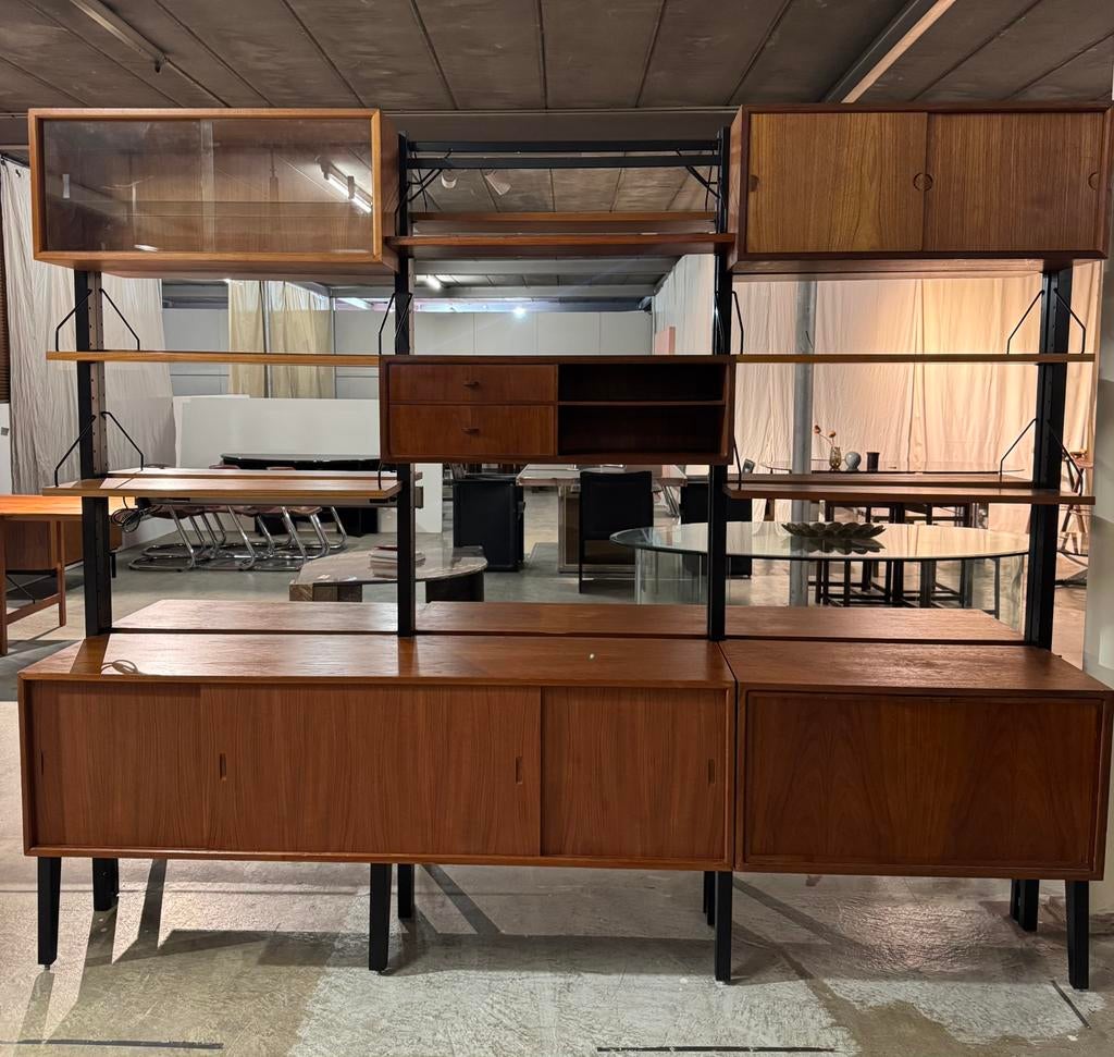 Poul Cadovius by Royal System vintage modulair wandsysteem, Huis en Inrichting, Teakhout, Ophalen of Verzenden, Zo goed als nieuw