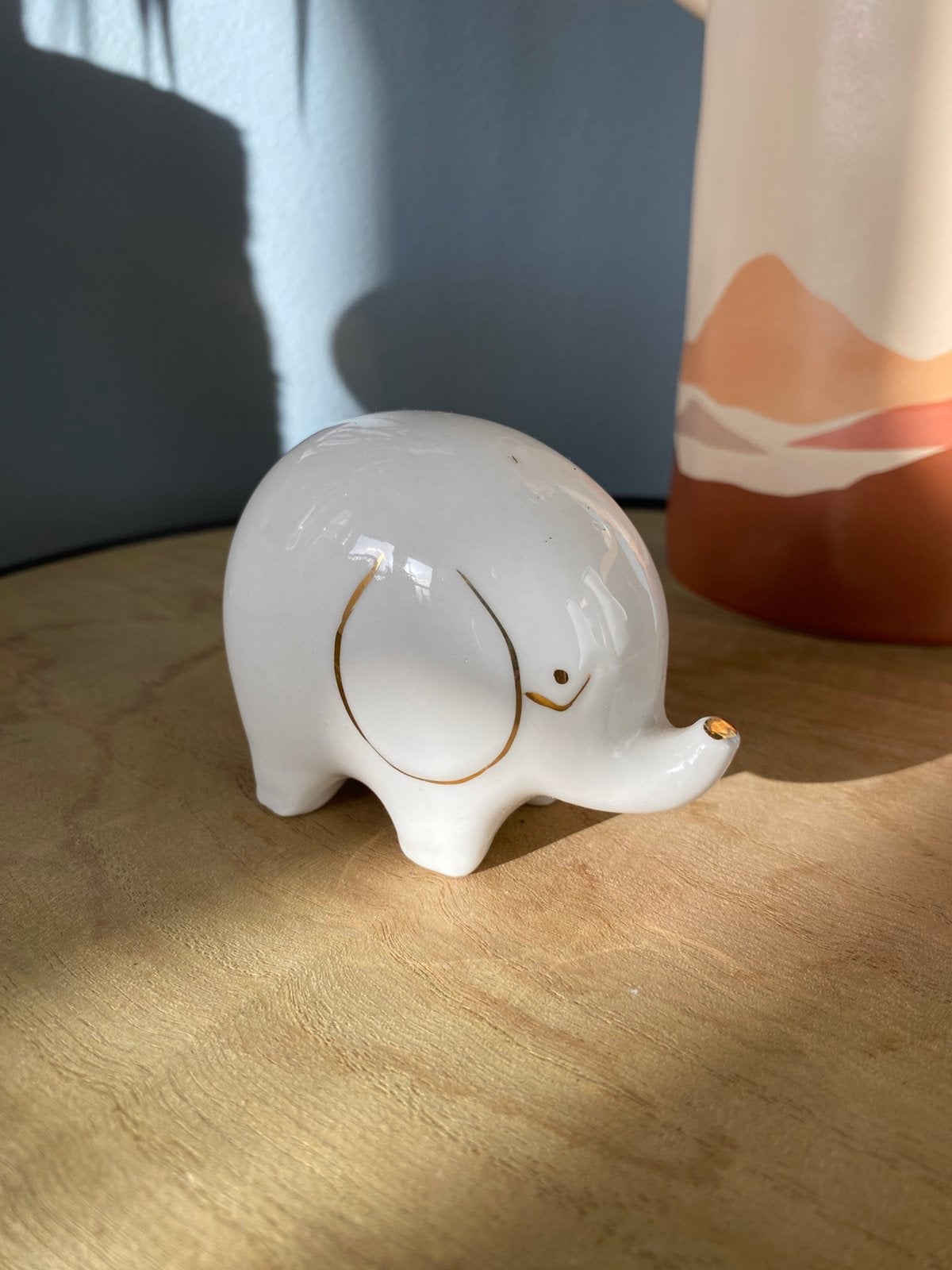 Vintage olifant beeldje goud wit, Ophalen of Verzenden, Zo goed als nieuw, Dier
