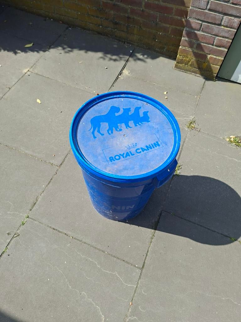 Royal Canin voederton gebruikt teab, Dieren en Toebehoren, Ophalen