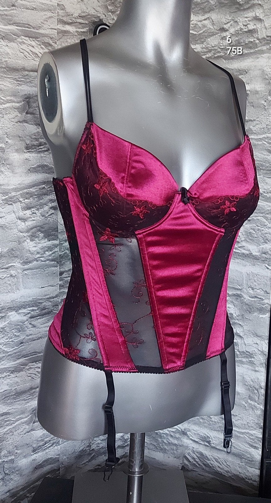 Rood/Zwart Korset met Kant en Jarretels, Onbekend, Ophalen of Verzenden, Rood, Body of Korset