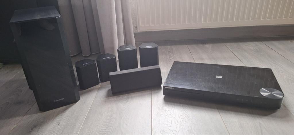 Samsung Home Cinema Set - Blu-ray speler en 5.1 systeem, Gebruikt, Blu-ray-speler, 70 watt of meer, 5.1-systeem