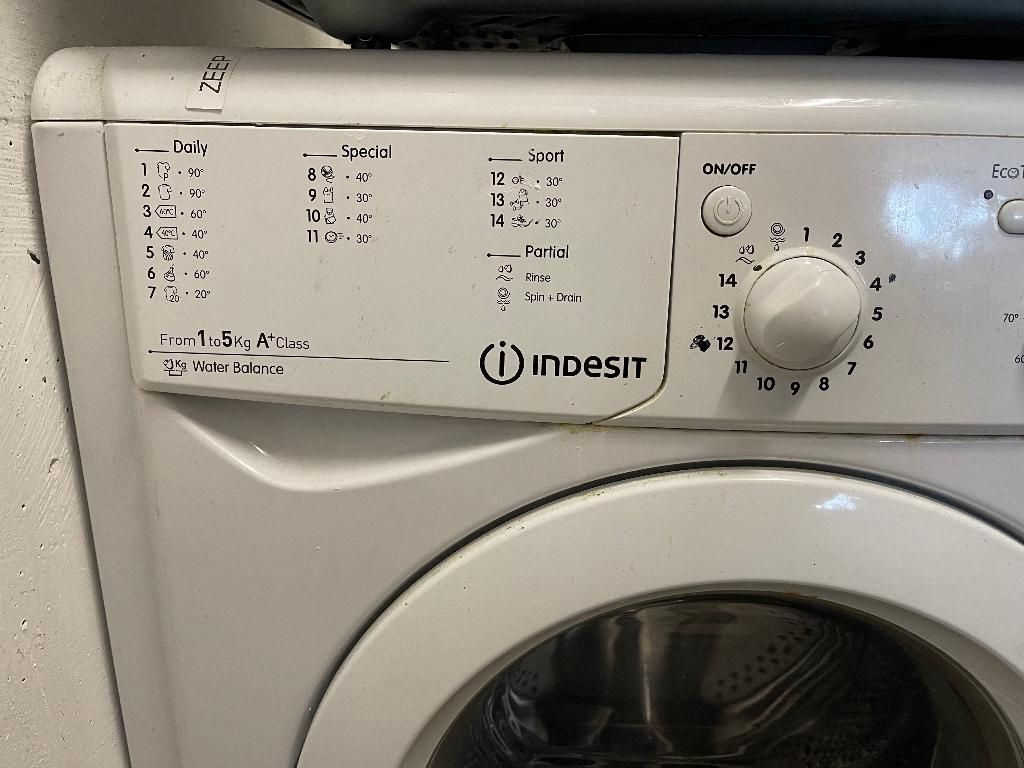 Wasautomaat, Witgoed en Apparatuur, Wasmachines, Ophalen, 1200 tot 1600 toeren, Gebruikt, 4 tot 6 kg