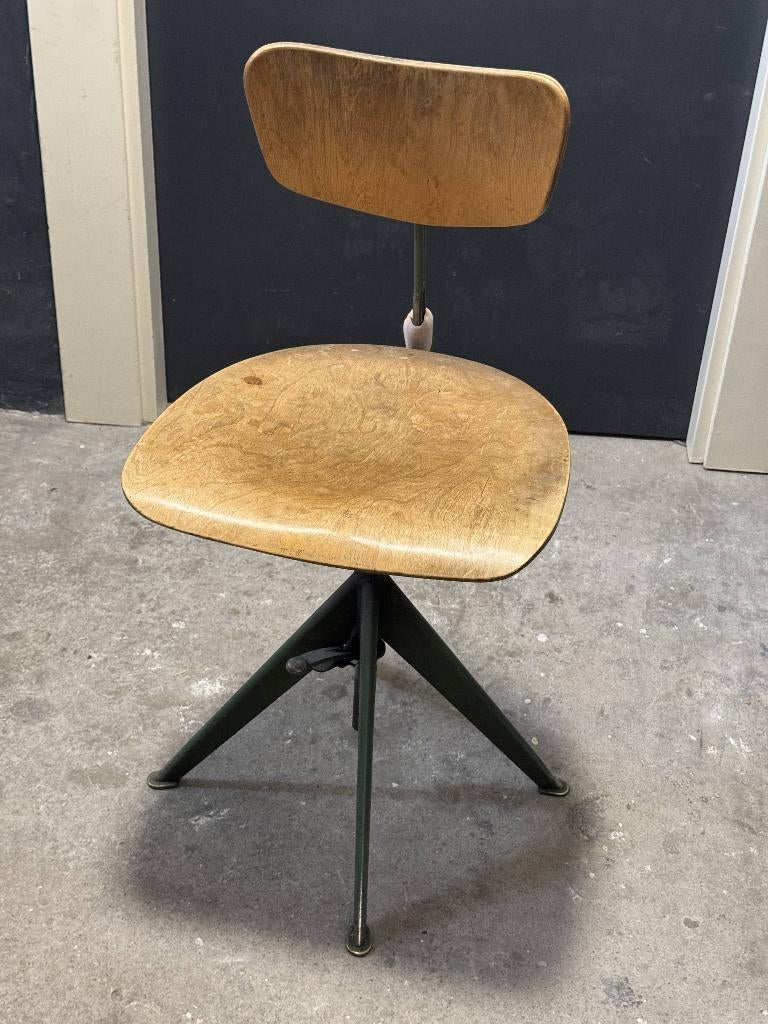 Vintage working stoel, Ophalen