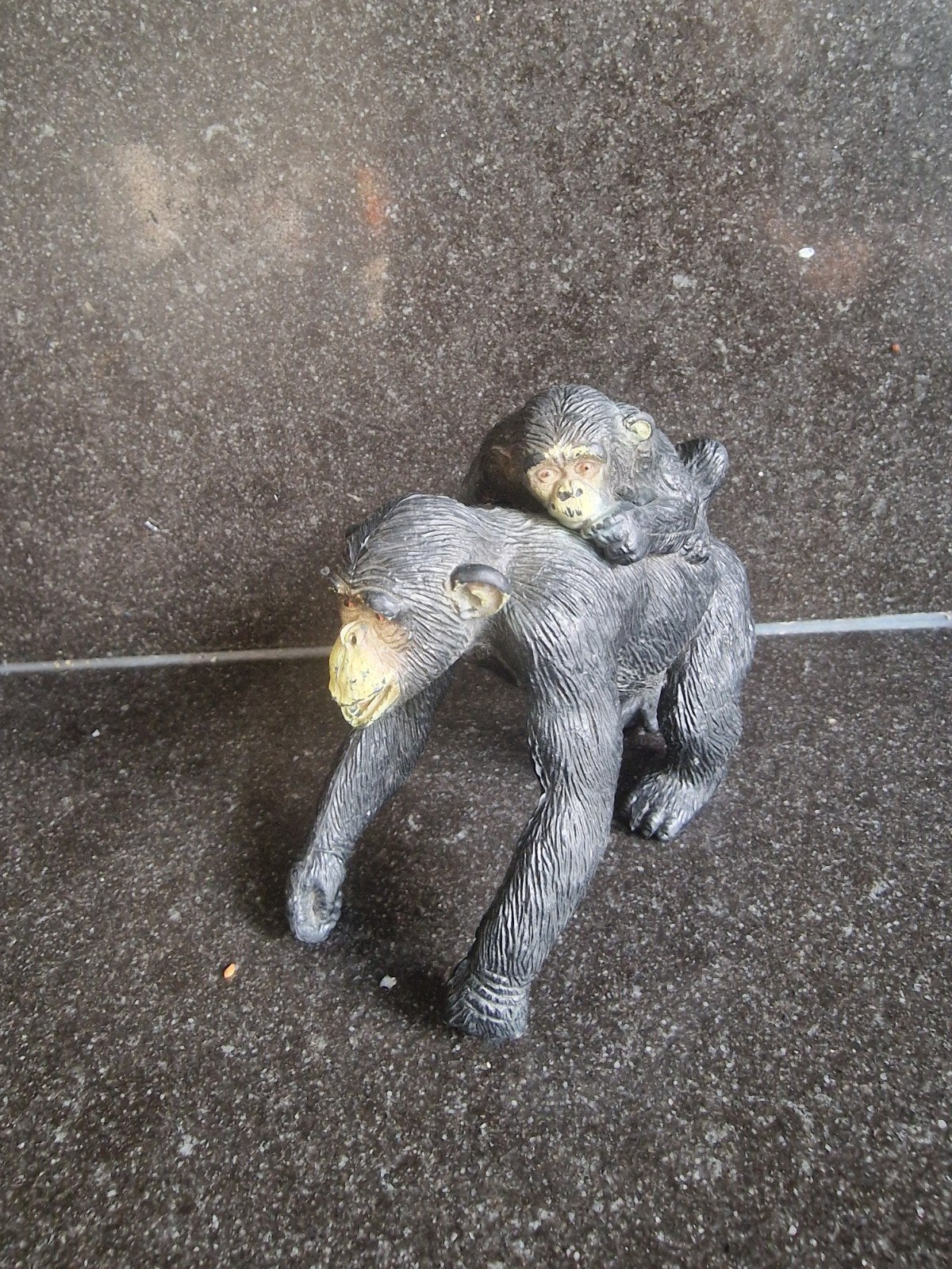 Wild Life Zoo Dieren Chimpansee met baby op rug 5", Ophalen of Verzenden, Gebruikt, Wild dier, Beeldje of Figuurtje