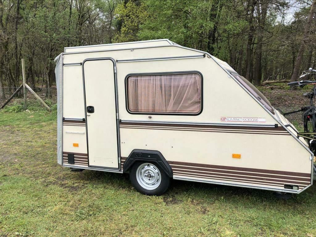 Kip Kompakt KK300AK VERKOCHT, Caravans en Kamperen, Standaardzit, Kip, Particulier, Lengtebed