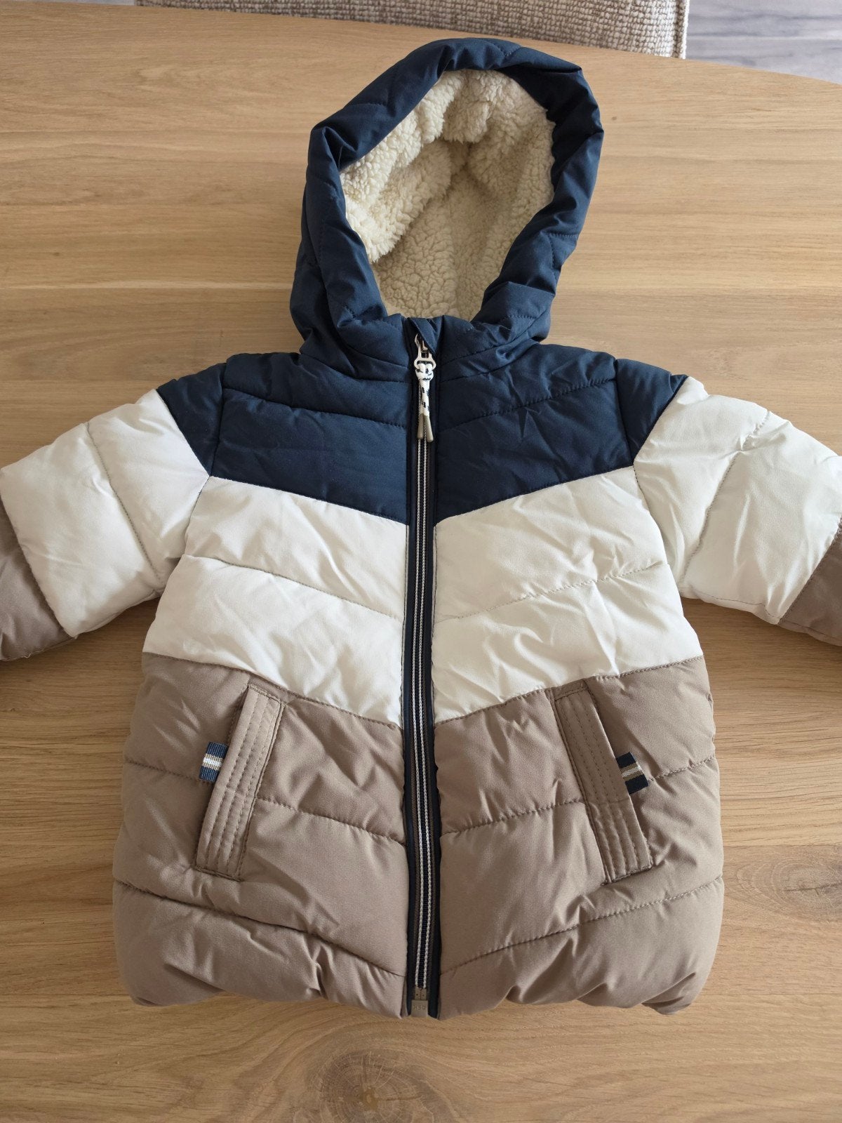 C&A Winterjas Maat 86 (12-18 maanden) - Zo goed als nieuw, C&A, Jongetje of Meisje, Ophalen of Verzenden, Zo goed als nieuw