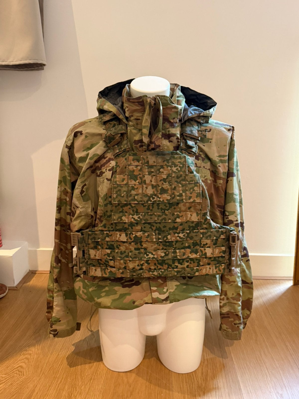 ECWCS Gen III Level 6” + termoshirt + NFP vest, Ophalen of Verzenden, Landmacht, Amerika, Kleding of Schoenen