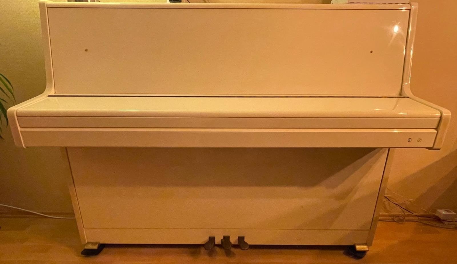 Samick Piano - Wit: ophalen voor 20 Oktober !, Ophalen, Zo goed als nieuw, Wit, Piano