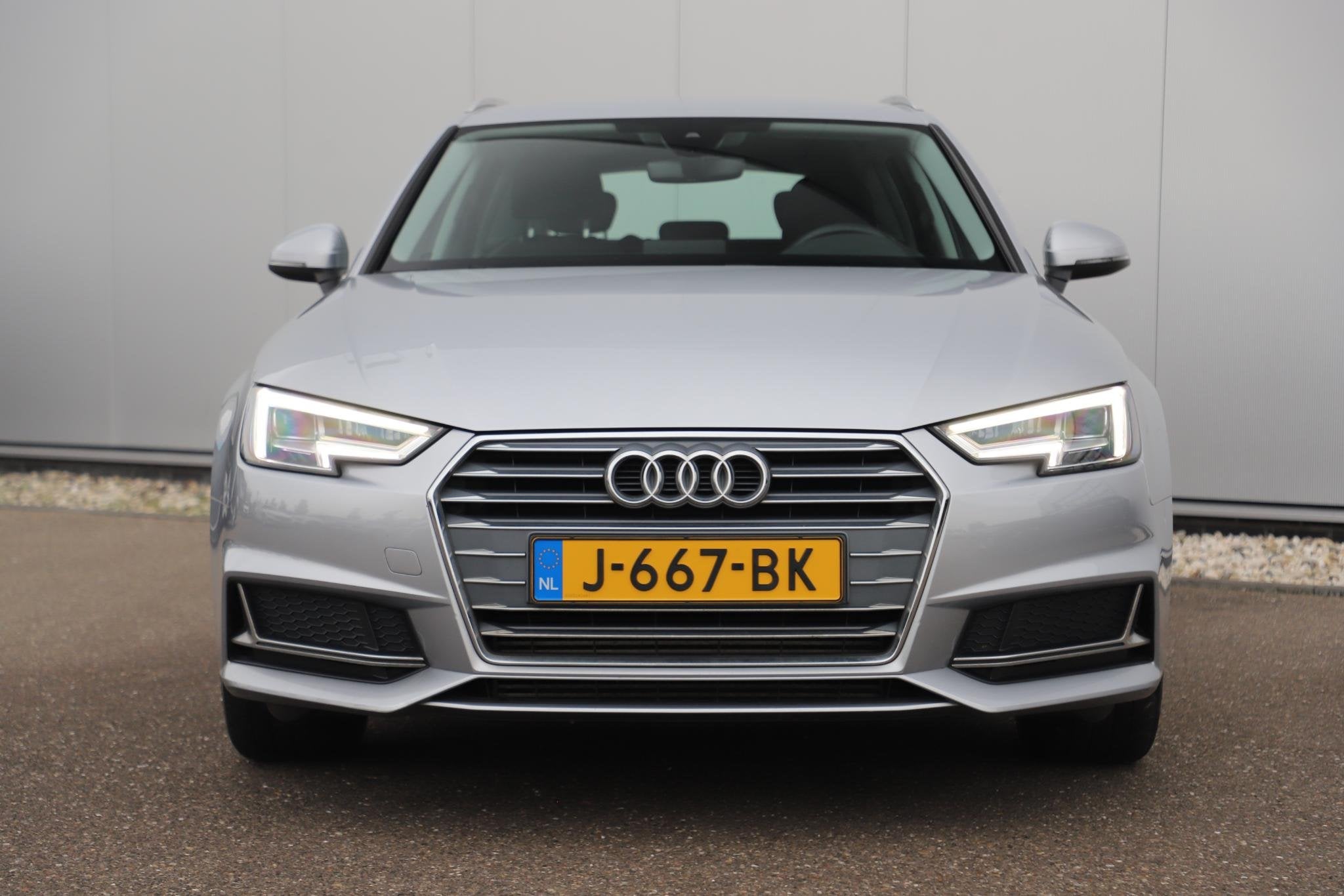 Foto 2 van Audi A4 Avant 35 TFSI Sport Lease Edition 150PK NAP LED LMV