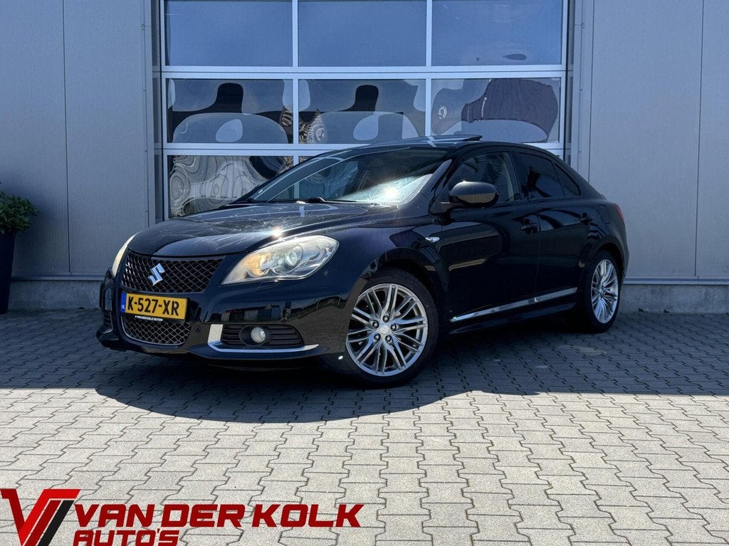 Suzuki Kizashi 2.4 Sport | Leder | Panorama | Cruise | Clima, Auto's, Suzuki, Euro 5, Gebruikt, 4 cilinders, Zwart