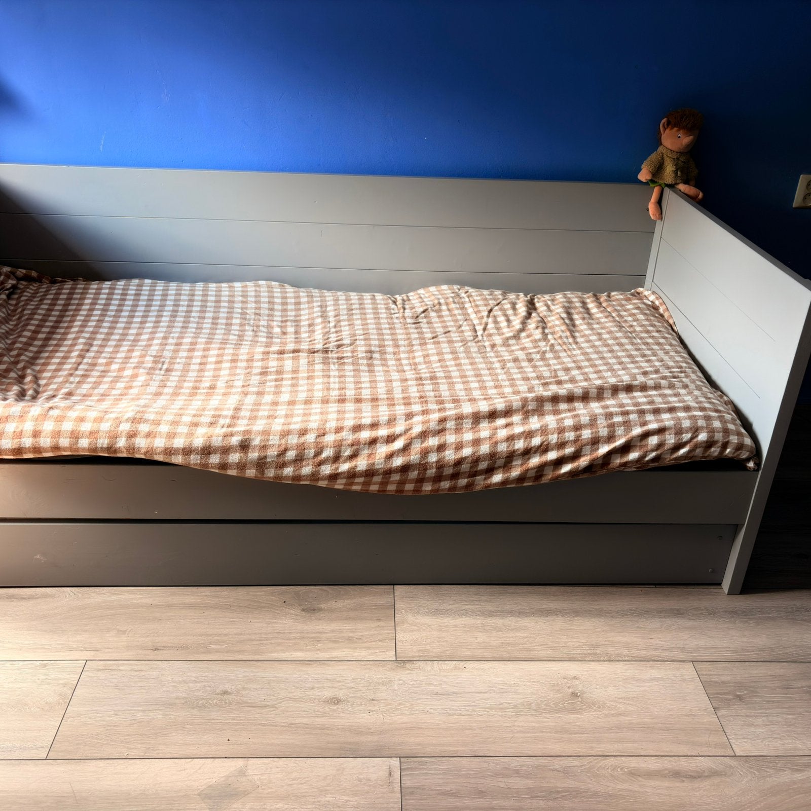 Bedbank met onderschuifbed, Ophalen, 90 cm, Tweepersoons, Zo goed als nieuw