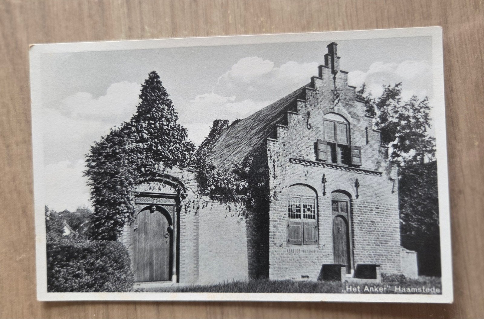 Oude ansichtkaart 'Het Anker' Haamstede (1946), Ophalen of Verzenden