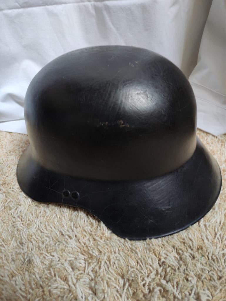 Zwarte Duitse M35/M40 helm - Tweede Wereldoorlog, Ophalen of Verzenden