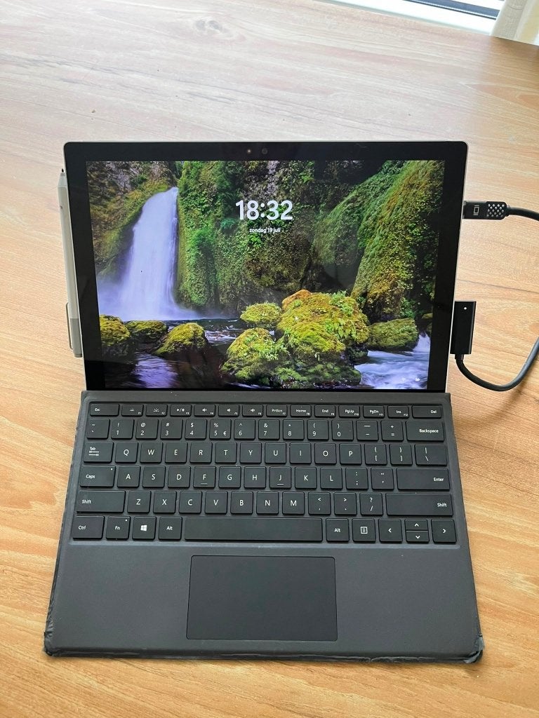 Microsoft Surface Pro 4 i7 16GB 256GB + Dock, Pen & Cover, 2 tot 3 Ghz, Qwerty, 13 inch, Ophalen of Verzenden