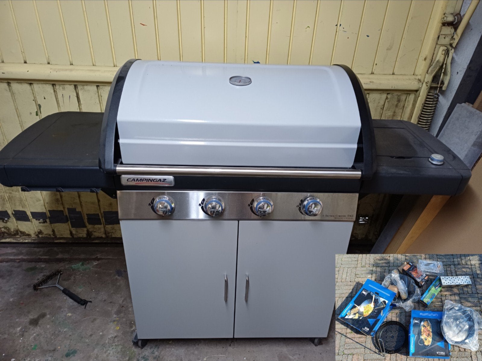 BBQ Campingaz 4 series classic EXS en veelnieuwe accessoires, Tuin en Terras, Ophalen, Zo goed als nieuw, Campingaz
