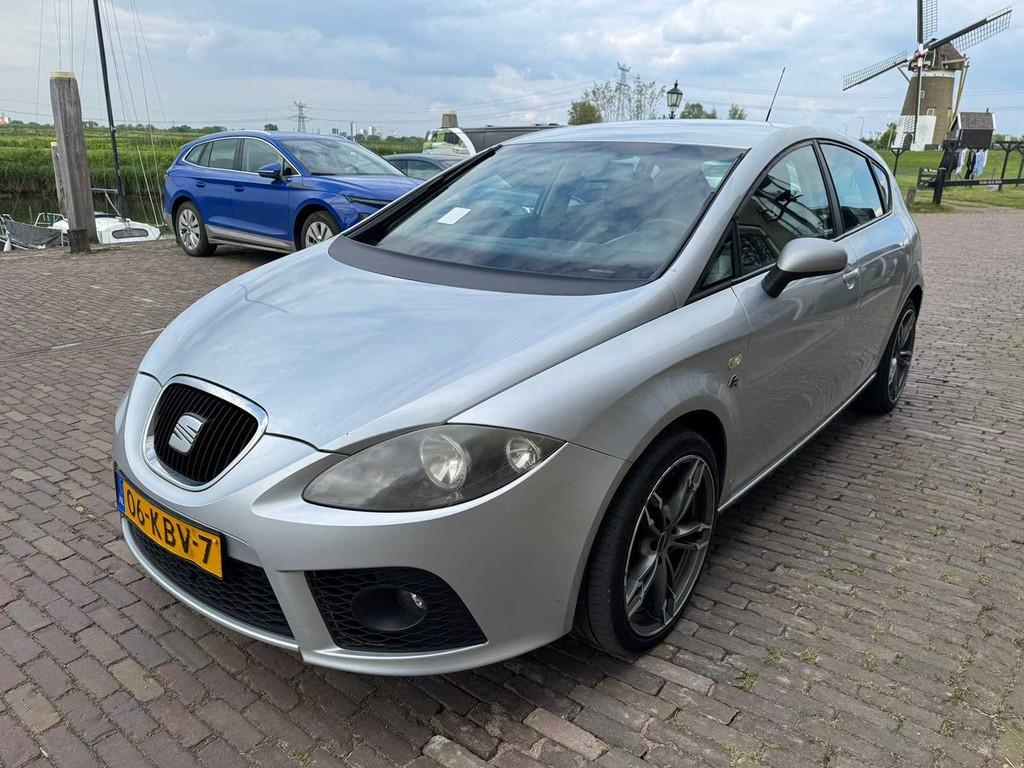 SEAT Leon 2.0 TFSI FR SPORT 06-KBV-7, Auto's, Gebruikt, Leon, Handgeschakeld, Euro 4