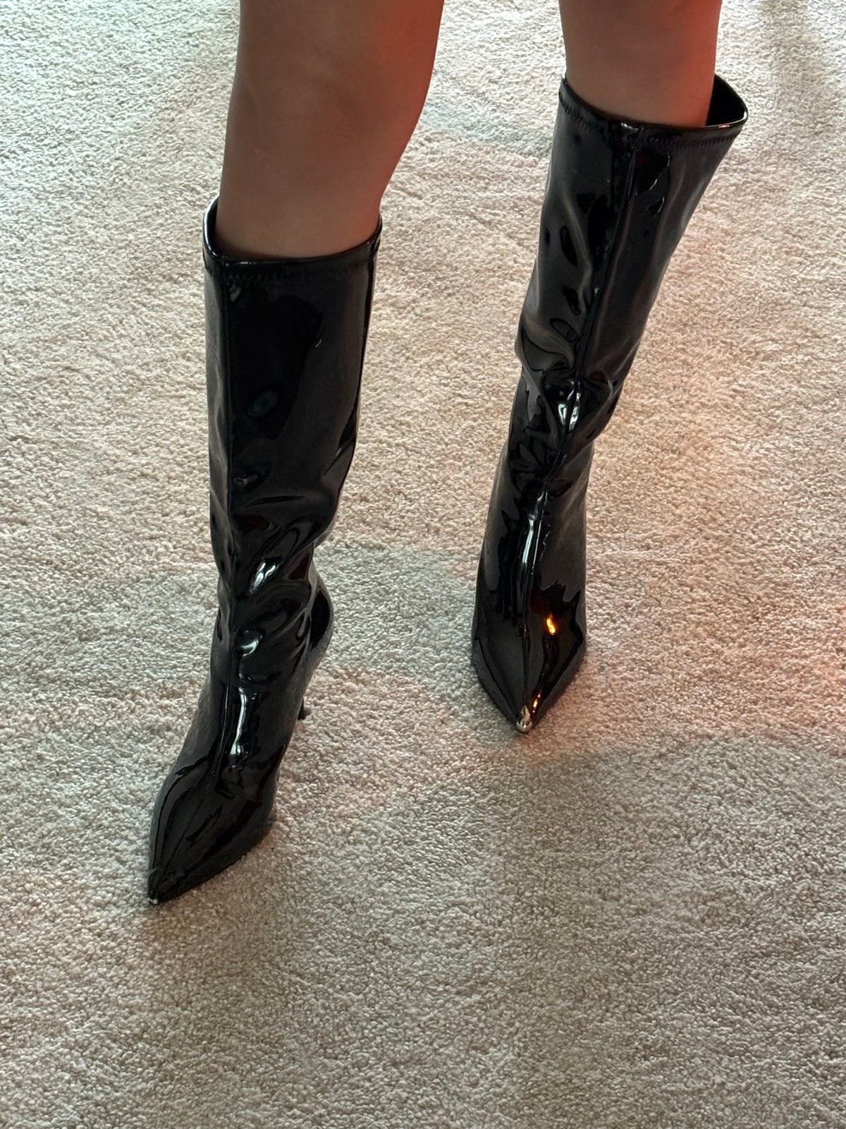 Diverse faux lak en faux latex kleding en laarzen, Zwart, Gedragen, Boven de knie, Ophalen