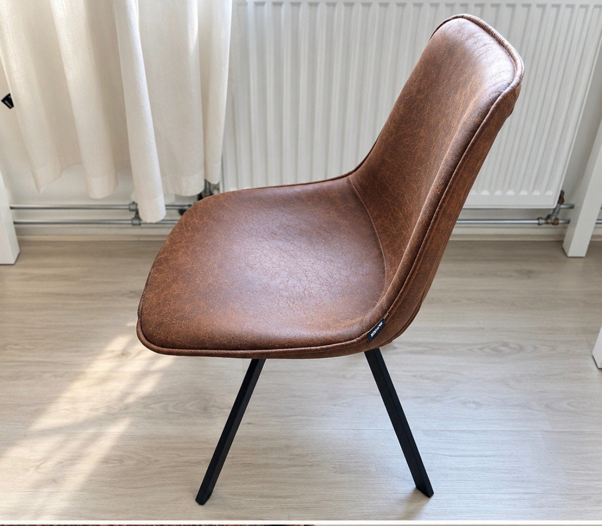 WOOOD eettafel stoellen, Ophalen, Bruin, Leer, Zo goed als nieuw