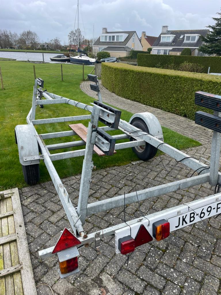 Trailer voor Randmeer, Valk, of vergelijkbare boot, Watersport en Boten, Ophalen of Verzenden, Zo goed als nieuw, Kielboottrailer