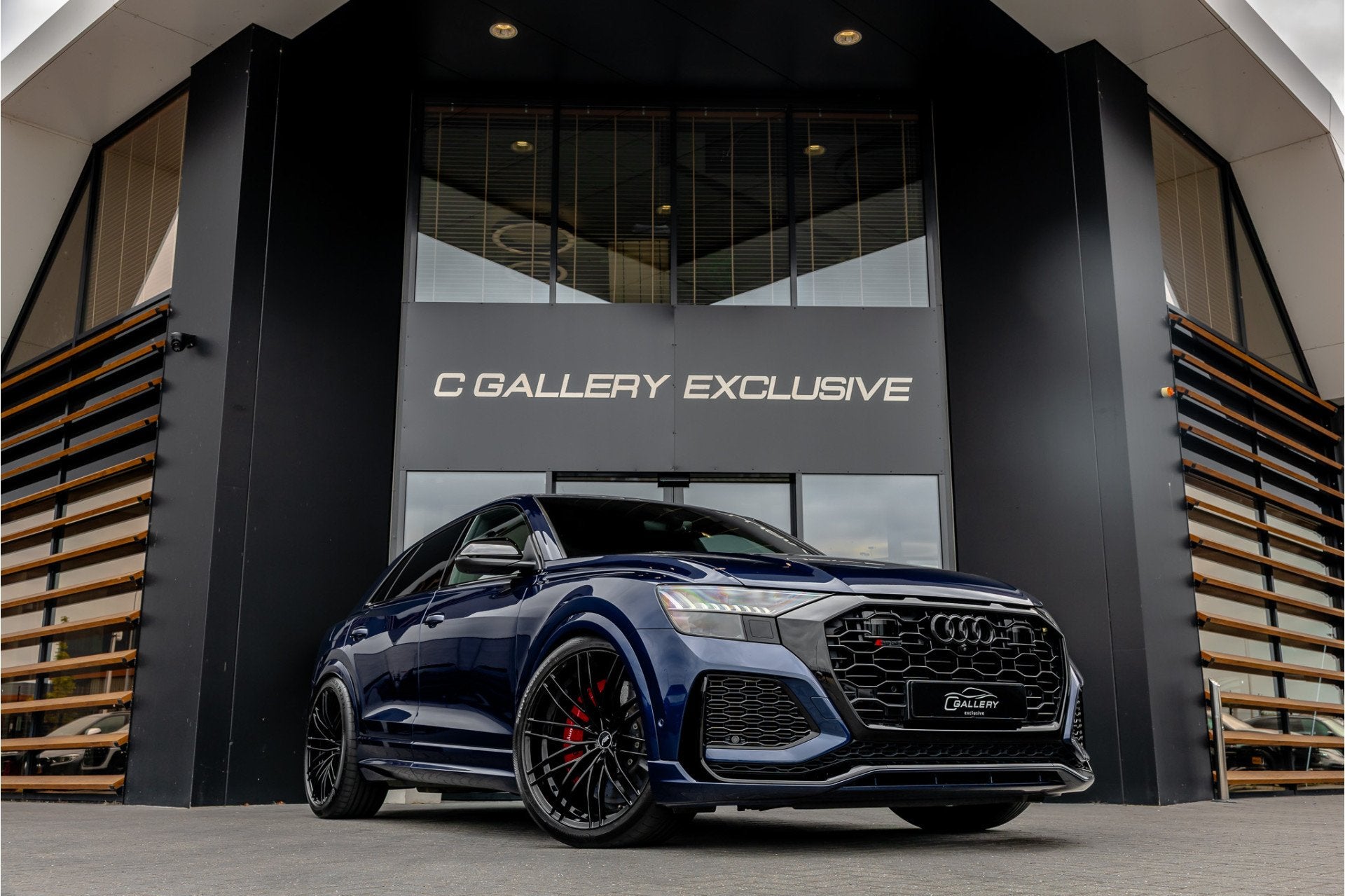 Audi RSQ8 4.0 TFSI quattro - RS Dynamic + | Keramisch | Pano, Auto's, Audi, Gebruikt, Leder, Bedrijf, Vierwielaandrijving