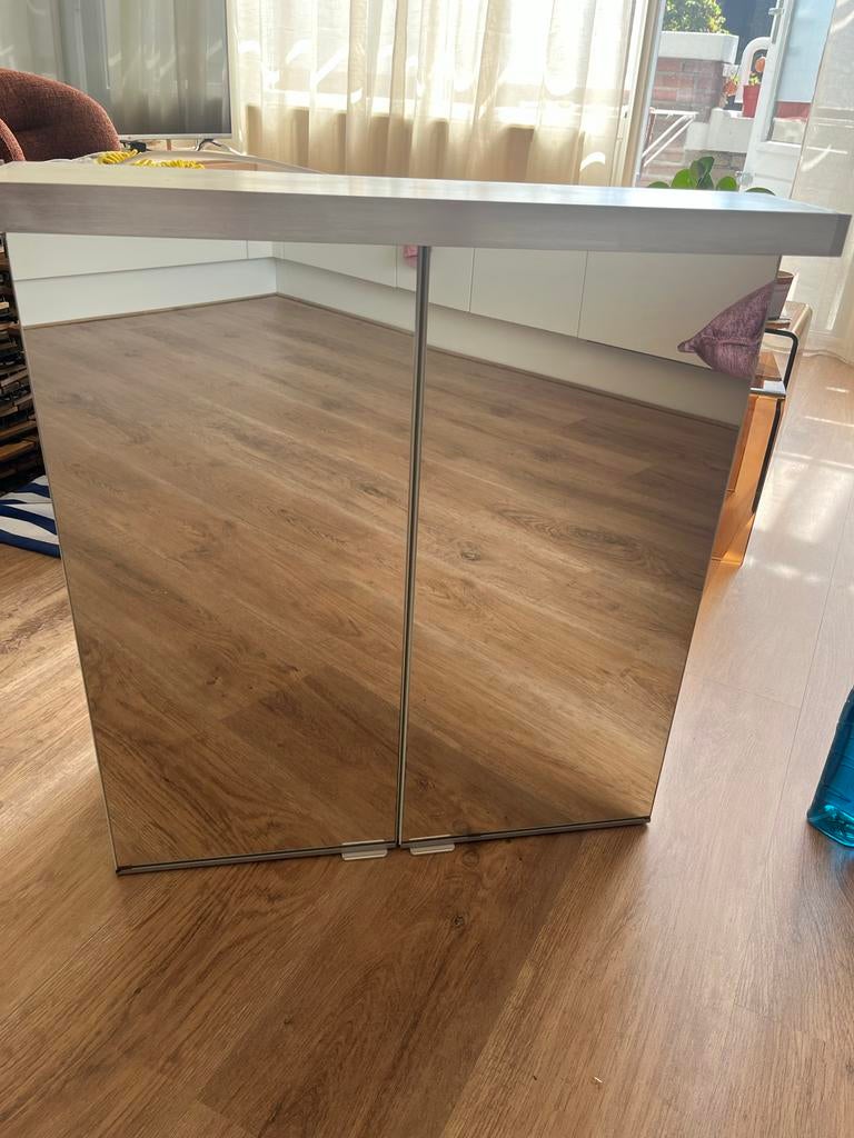 Spiegelkast met glazen planken (Ikea), Ophalen, Gebruikt, 50 tot 100 cm, Minder dan 100 cm