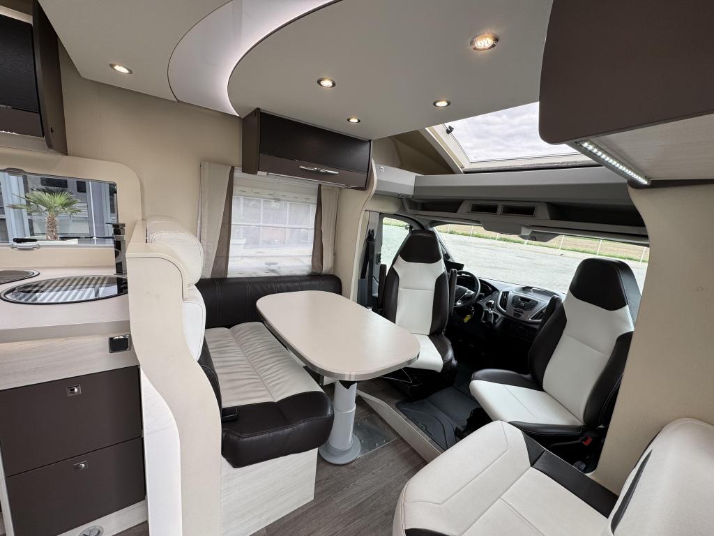 Challenger Mageo 377 Lengtebedden Enkele bedden Hefbed, Caravans en Kamperen, Campers, Standaard zit, Contact@challenger.tm.fr