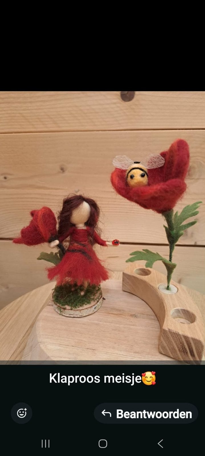 Seizoenstafel jaarring klaproos meisje rood wol naaldvilt, Ophalen of Verzenden, Nieuw, Figuurtje(s)