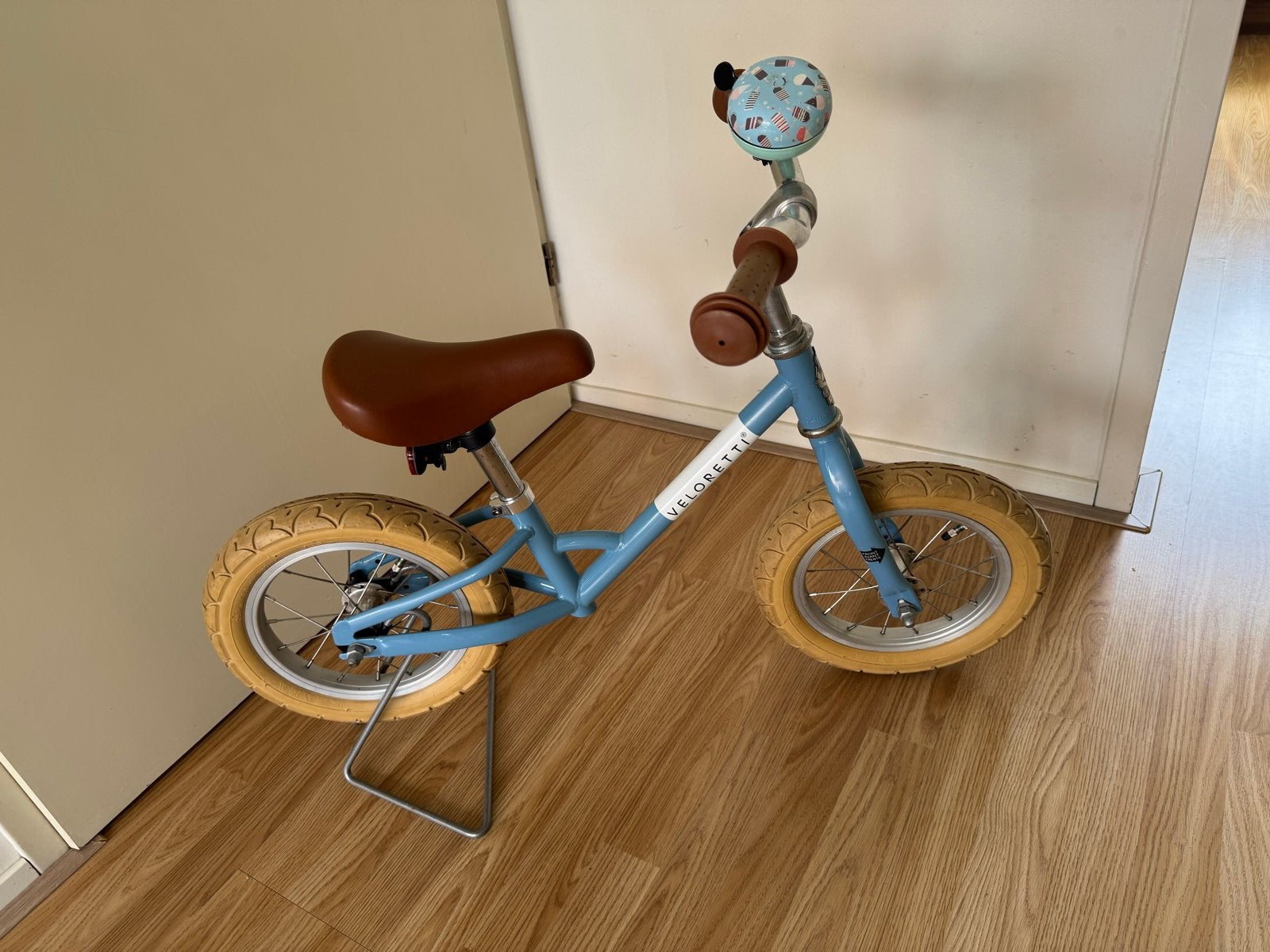 Veloretti mini loopfiets blauw met standaard, Ophalen, Gebruikt, Velgrem, 16 tot 20 inch