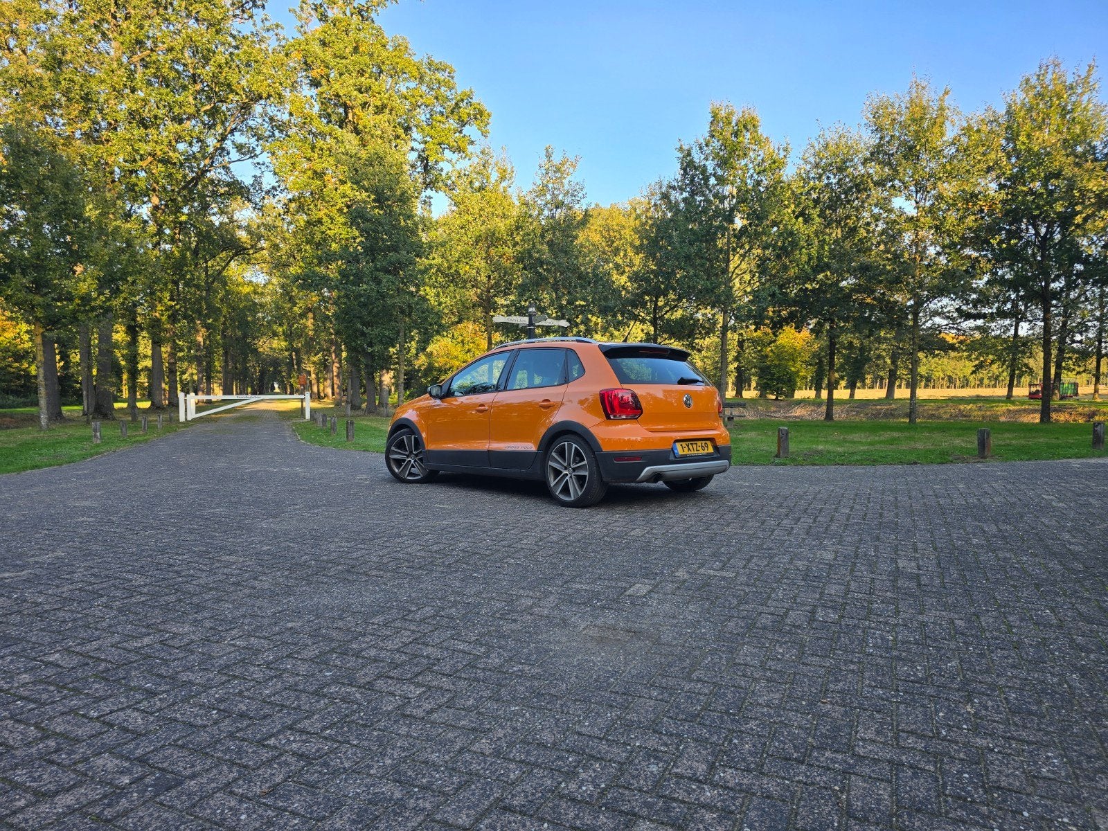 Volkswagen Polo Cross  1.2 TSI 77KW 2011, Auto's, Voorwielaandrijving, Stof, 40 €/maand, 1200 kg