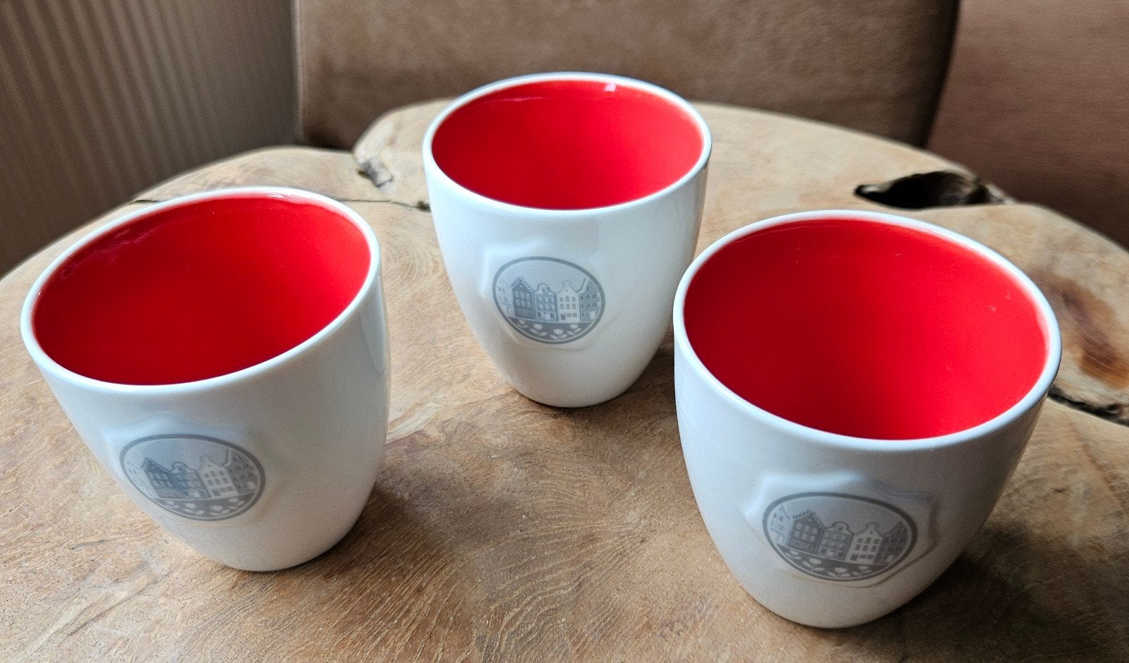 3x Douwe Egberts mok: grachtenhuisjes reliëf voorkant, gaaf!, Huis en Inrichting, Keuken | Servies, Nieuw, Ophalen of Verzenden