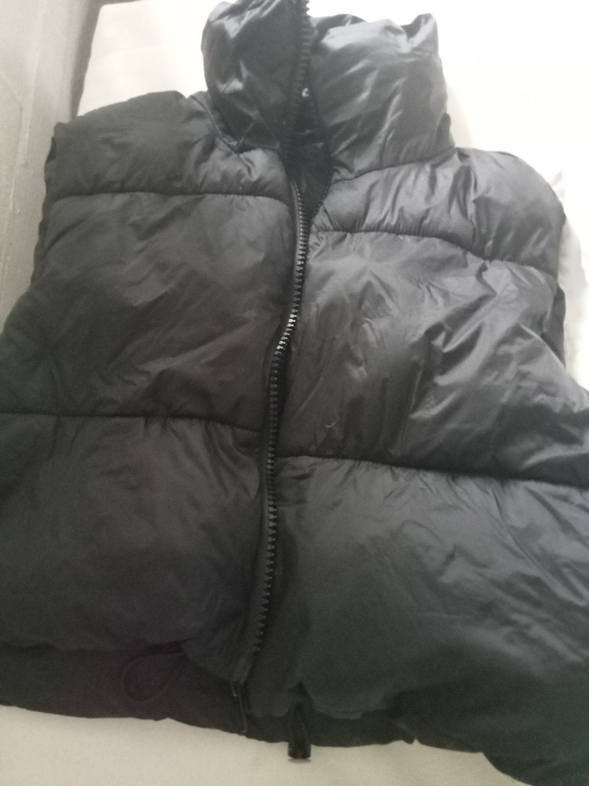 Witte en Zwarte Puffer Bodywarmer - Maat M, Kleding | Dames, Bodywarmers, Maat 38/40 (M), Wit, Ophalen of Verzenden, Onbekend
