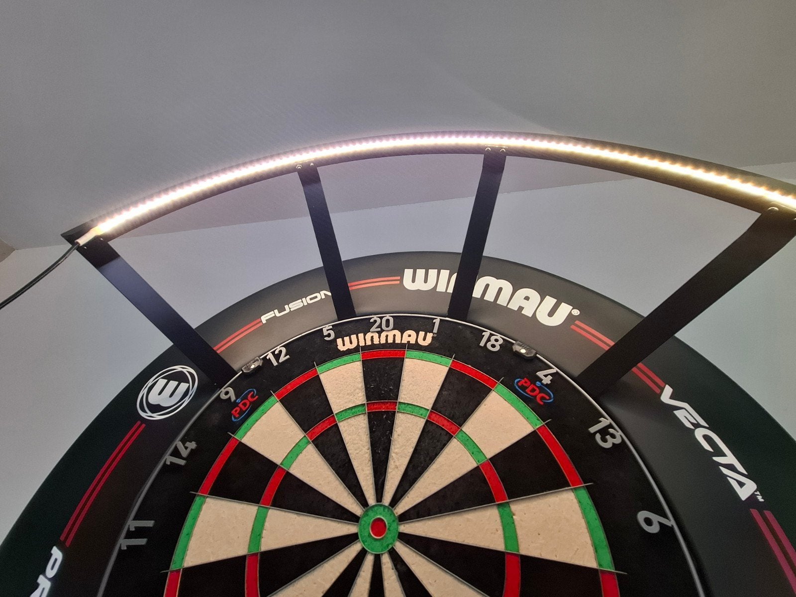 Winmau Polaris 120 Dartbord
Verlichting, Ophalen, Zo goed als nieuw, Dartbord