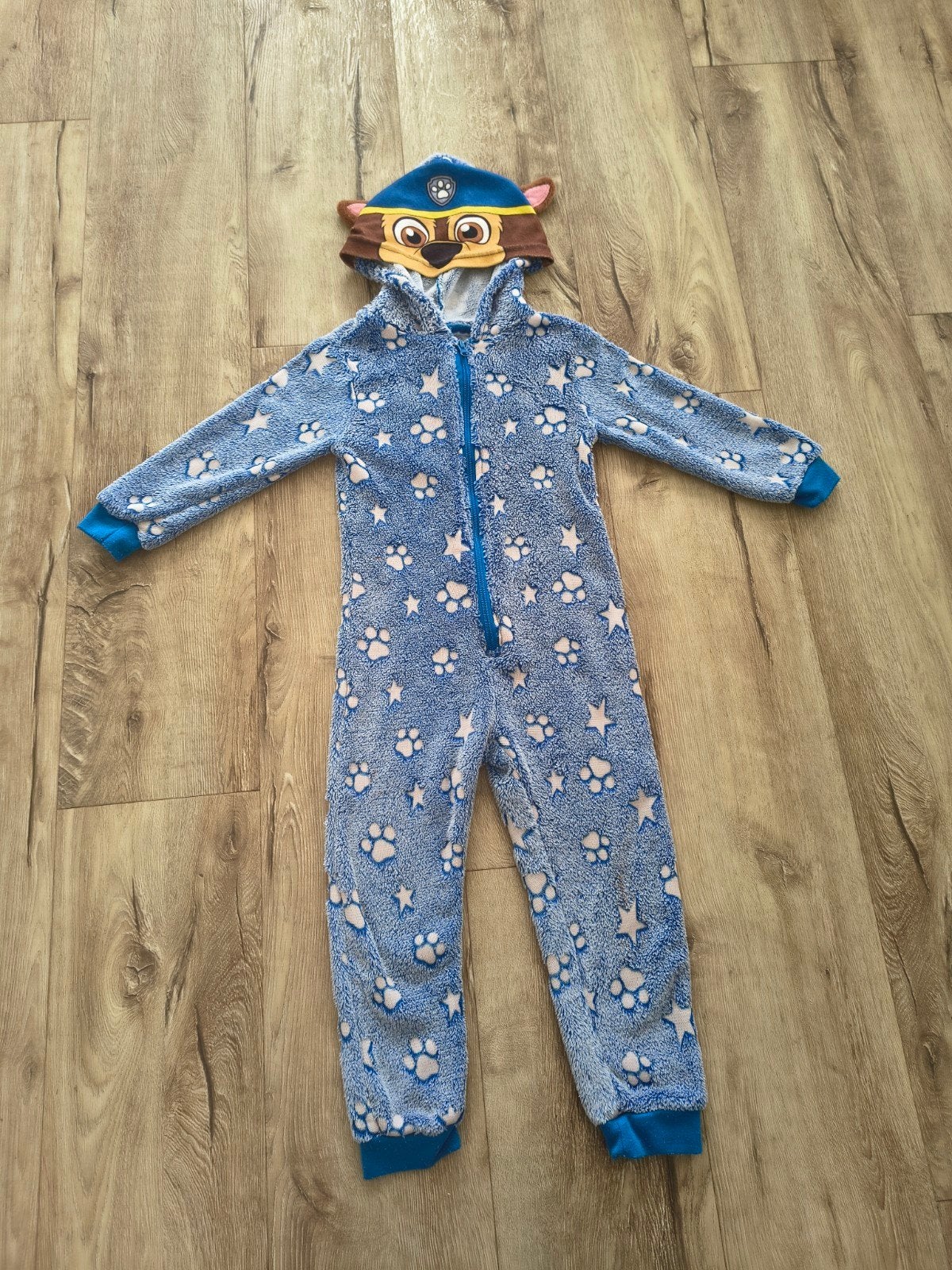 Mooie blauwe onesie met Paw Patrol capuchon, maat 110/116., Nacht- of Onderkleding, Gebruikt, Ophalen of Verzenden, Onb