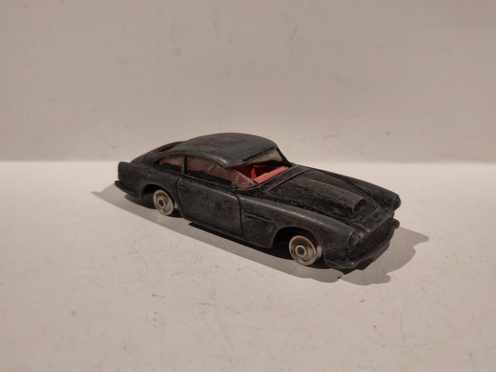 Corgi Toys No. 218 Aston Martin DB4, Ophalen of Verzenden, Gebruikt, Auto, Corgi