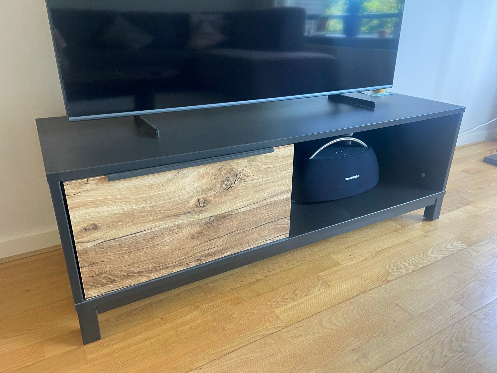 Modern TV meubel 127 cm breed, 45 cm hoog, Ophalen, 100 tot 150 cm, Zo goed als nieuw, Minder dan 100 cm