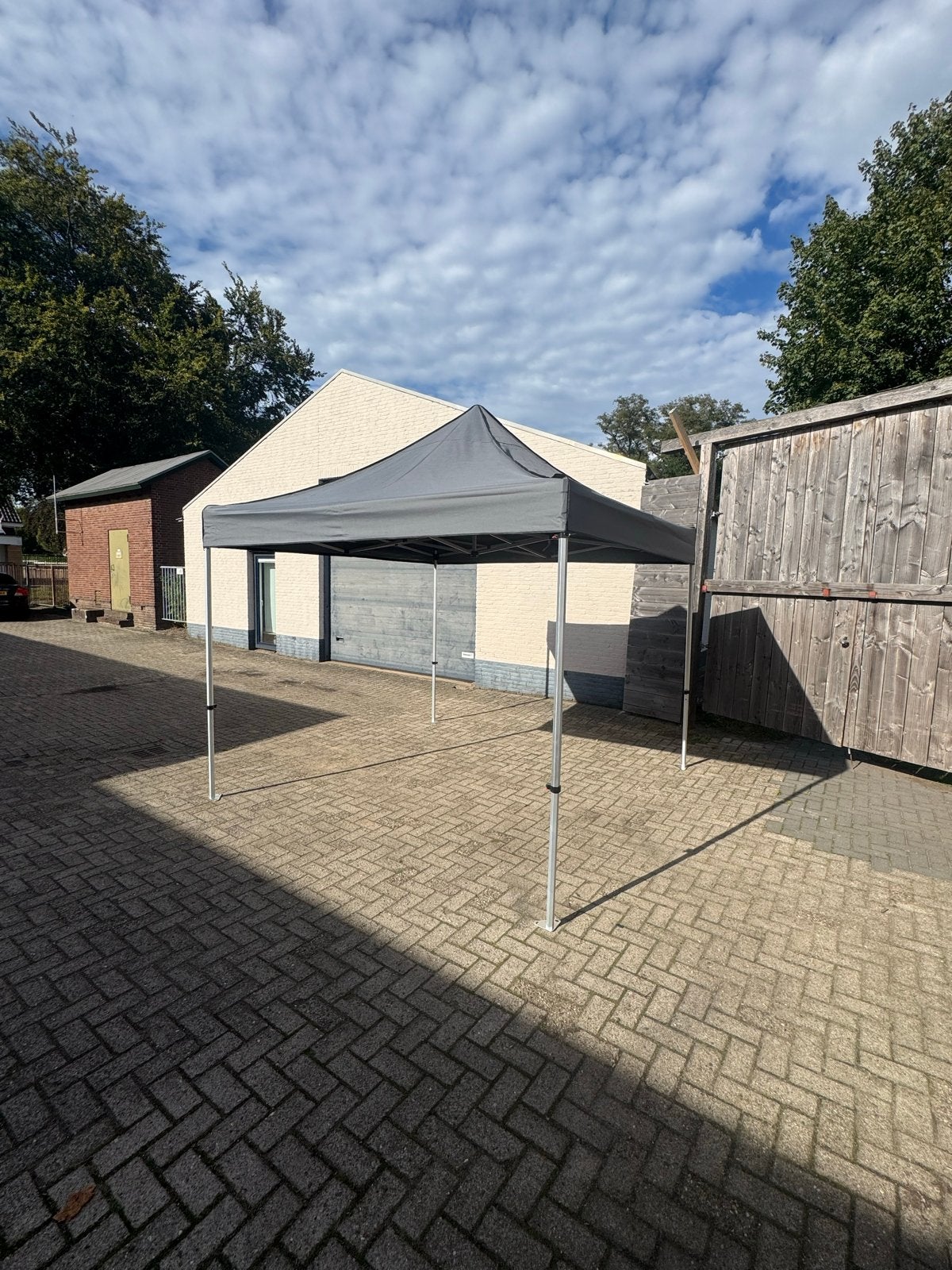 Foto 16 van Partytent 3x3m Grijs – 40mm Hex Frame + Zijwanden