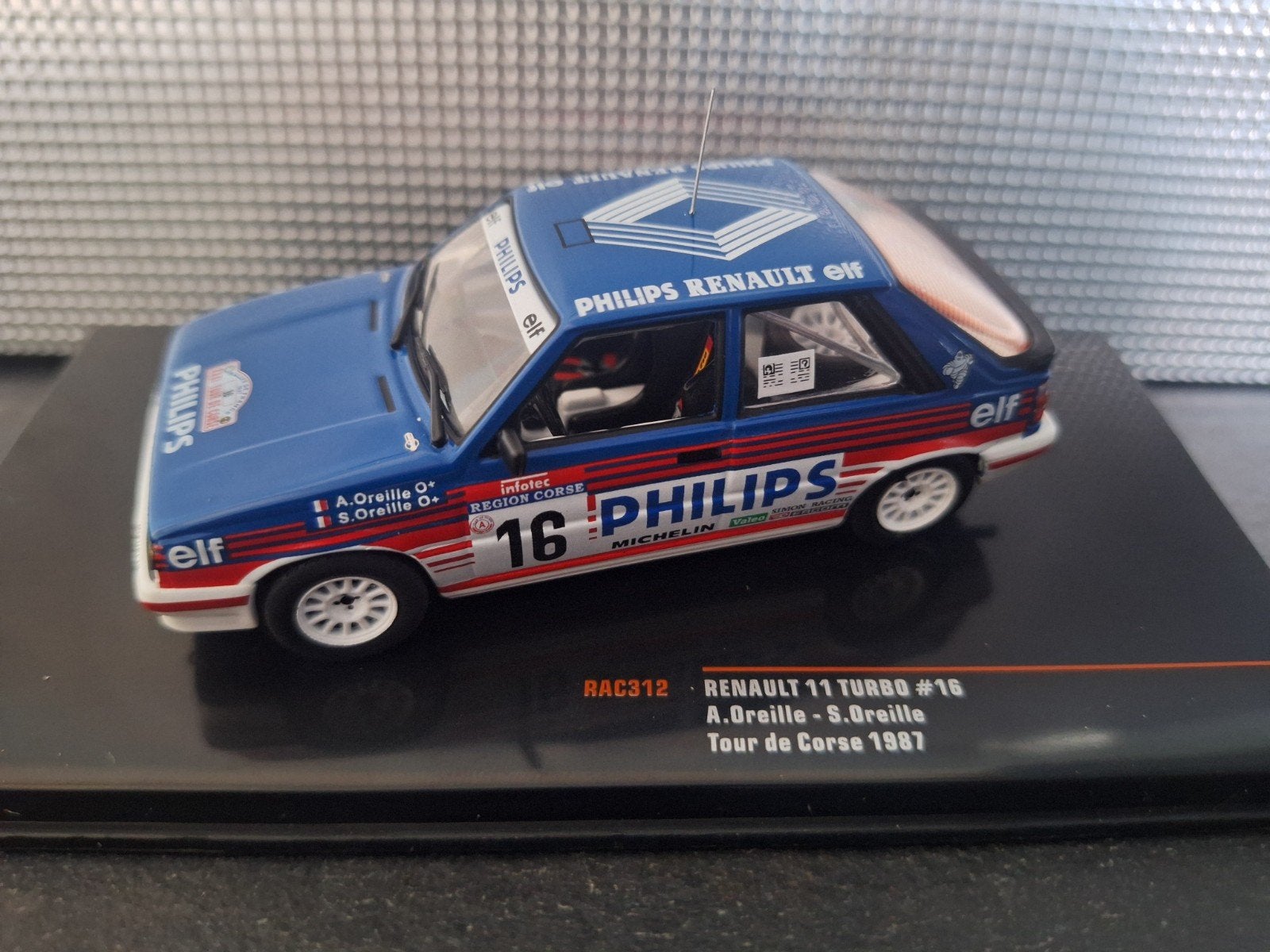 Afgeprijsd wegens kleine breuk in boxje Renault 11 IXO 1:43, Overige merken, IXO, IXO, Nieuw