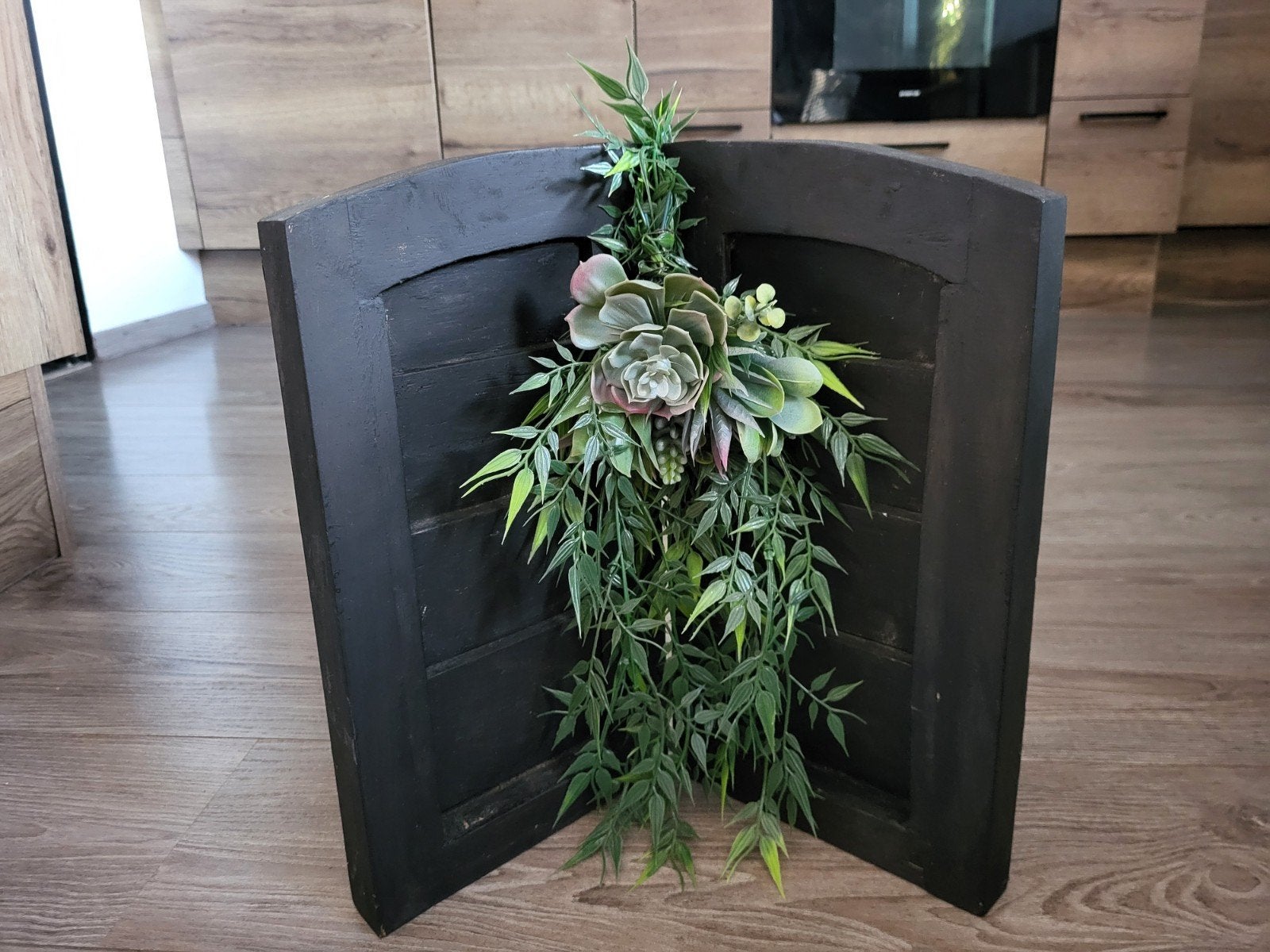 Decoratieve houten luiken met kunstplanten, Hout, Zwart, Ophalen of Verzenden, Landelijk