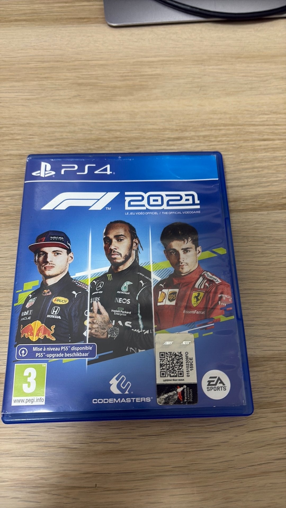F1 2021 PS4, Racen en Vliegen, 2 spelers, Ophalen of Verzenden, Zo goed als nieuw