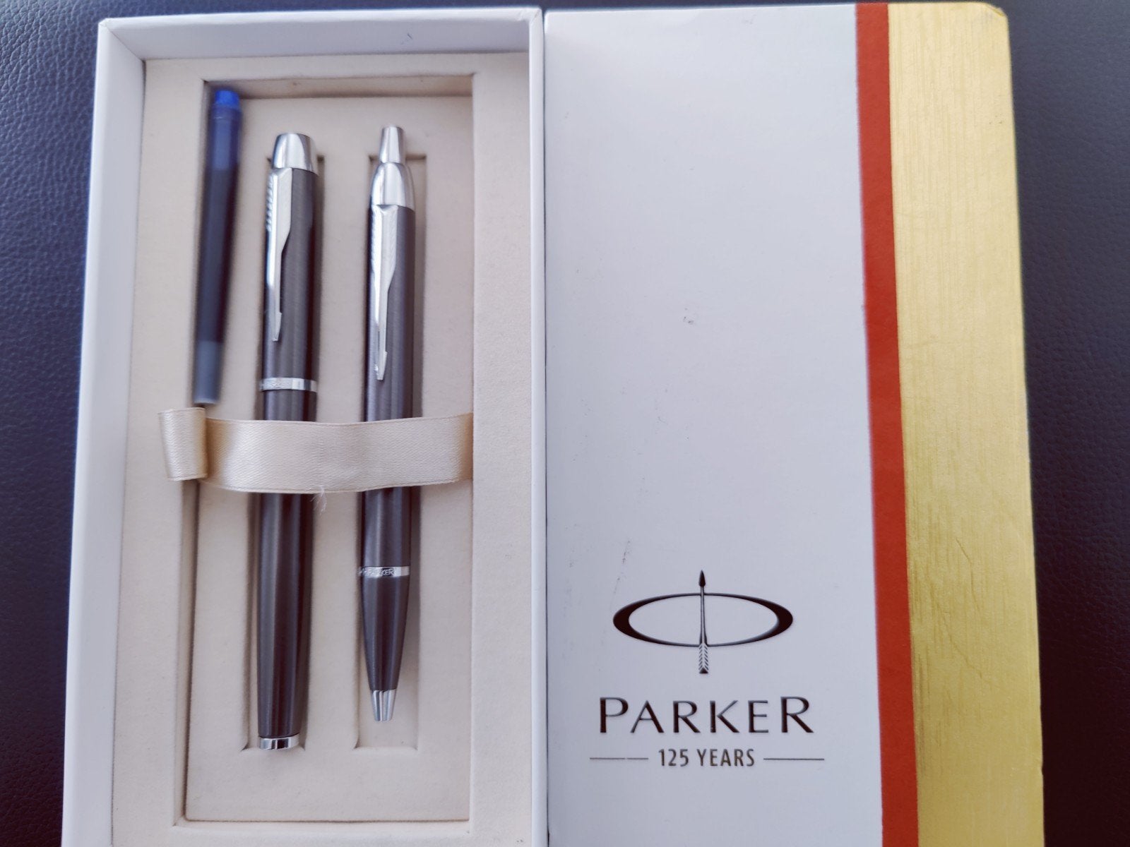 Parker vulpen medium nib en balpen in luxe box, Pennenset, Parker, Nieuw, Met doosje