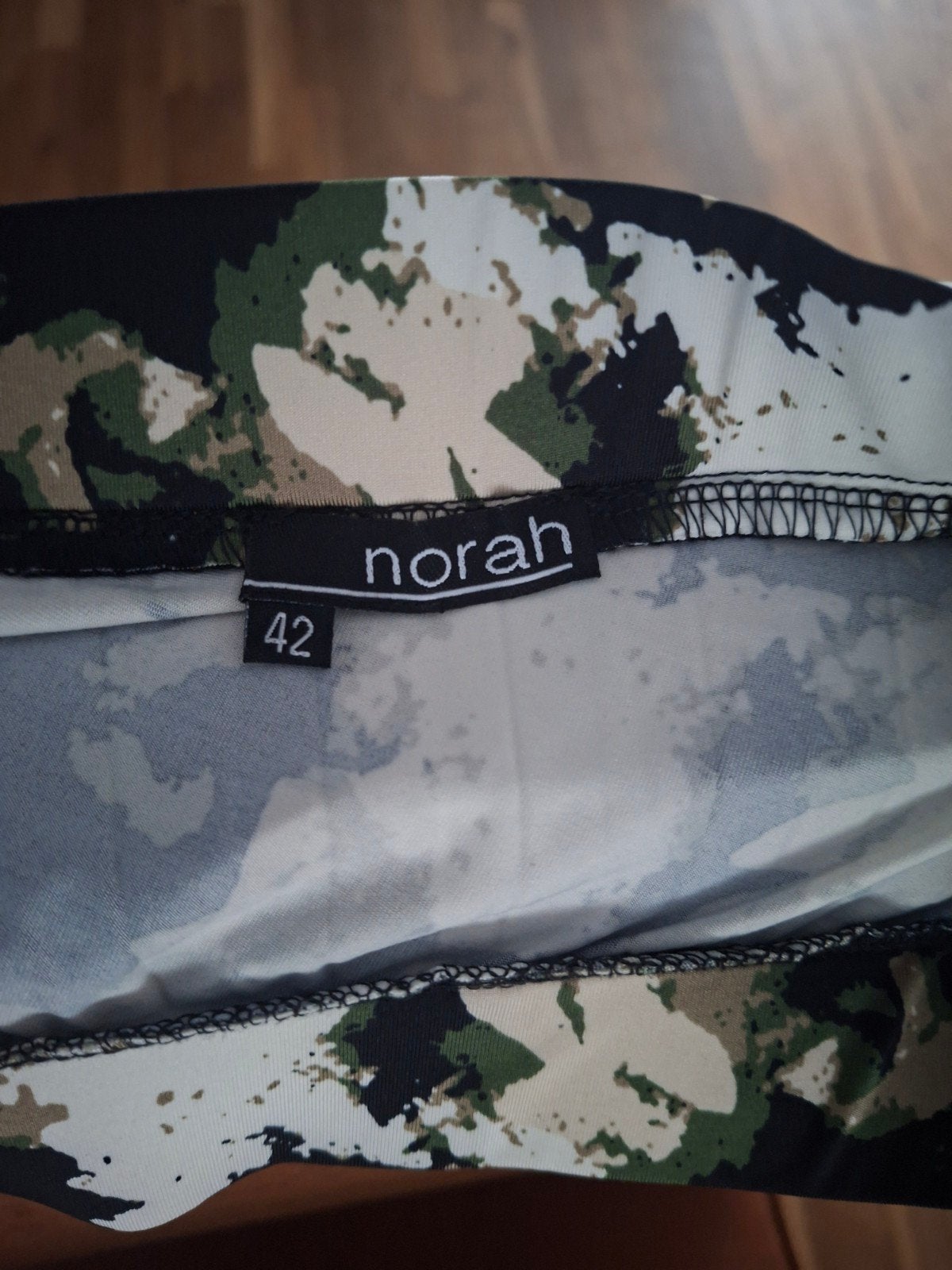 Plissé rokken Norah, Kleding | Dames, Rokken, Zo goed als nieuw, Maat 42/44 (L), Overige kleuren, Onder de knie, Ophalen of Verzenden