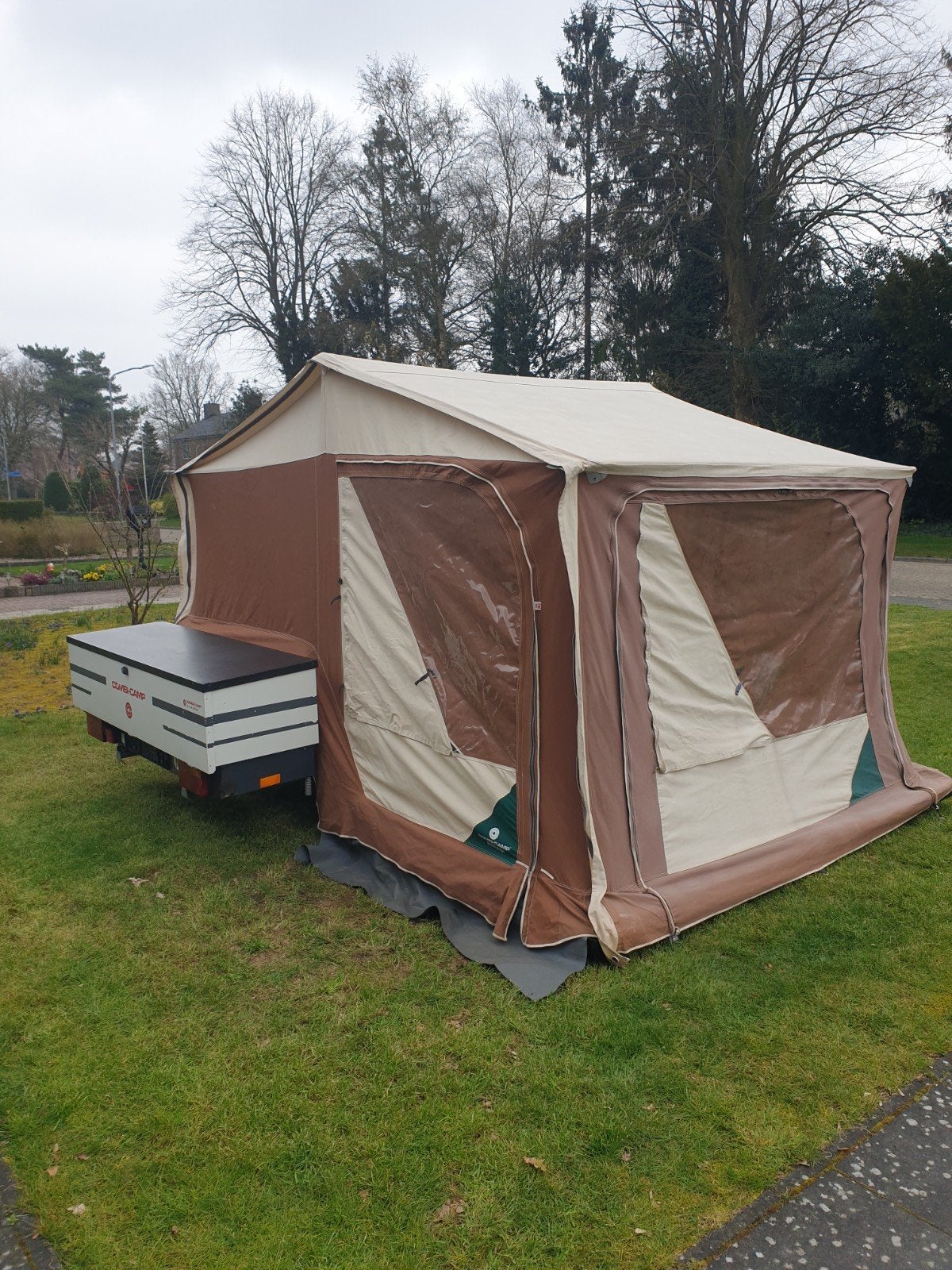 Combi-Camp Venezia, Panda en Camp-Let vouwwagen, Ophalen