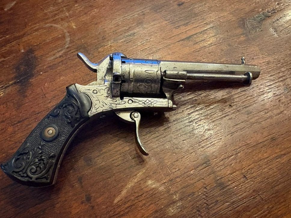 Antiek penvuur revolver perfecte staat, Verzamelen, Militaria | Algemeen, Ophalen of Verzenden, Landmacht, Mes of Dolk