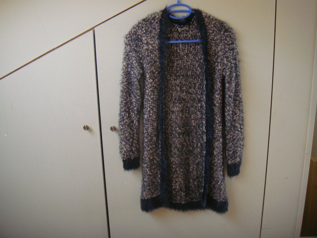 Heel leuk, zacht bolero, lang vest maat 146 zeer goede staat, Ophalen of Verzenden, Zo goed als nieuw, Meisje, Trui of Vest