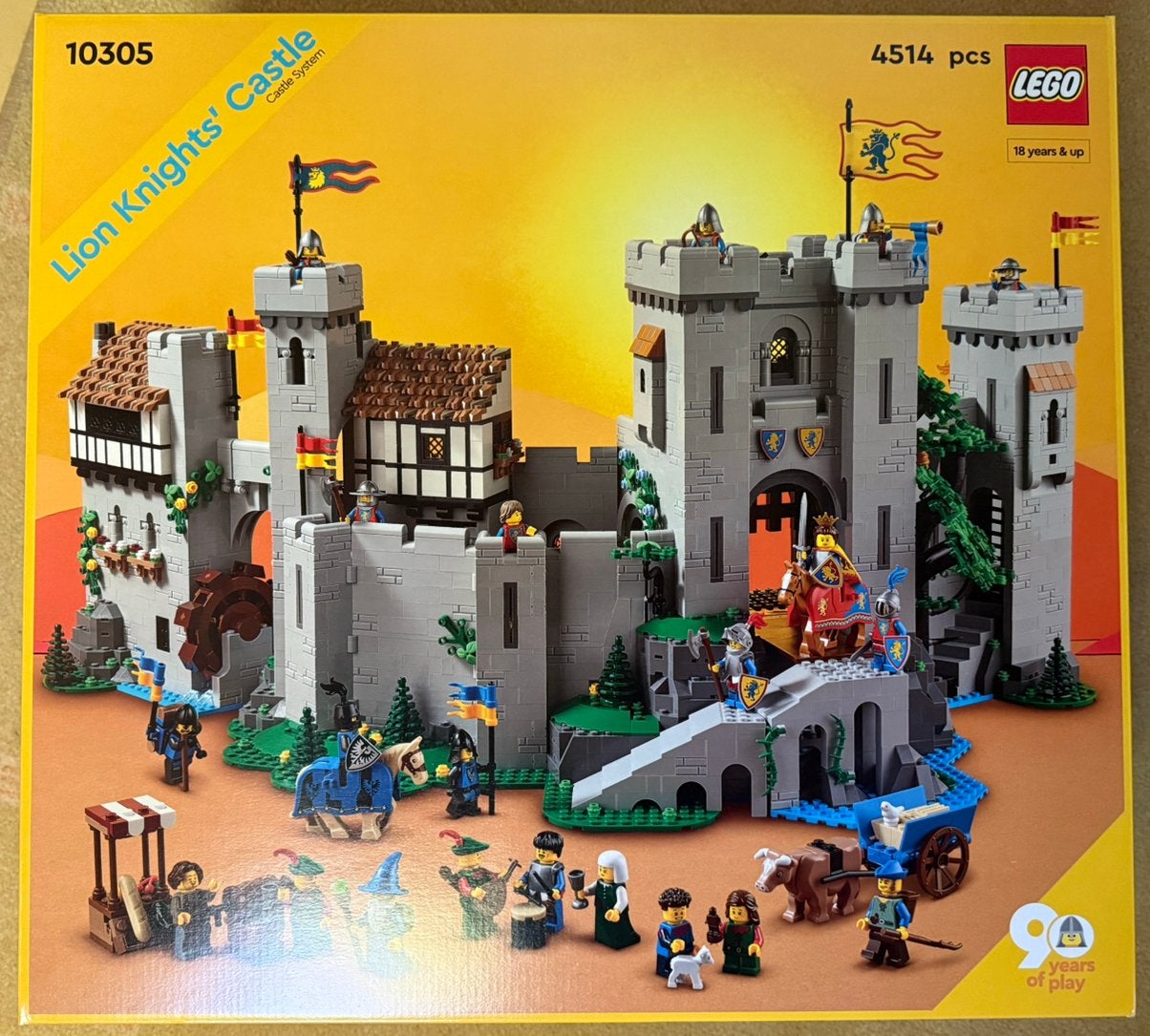LEGO 10305 en 10332 (NIEUW), Lego, Nieuw, Ophalen of Verzenden, Compleet