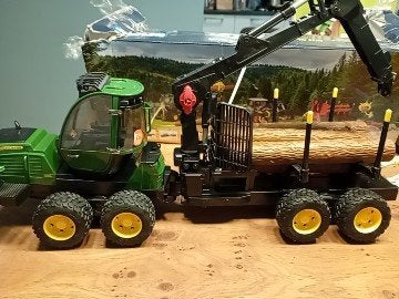 Bruder John Deere bosbouw tractor met aanhanger, Ophalen of Verzenden, Zo goed als nieuw