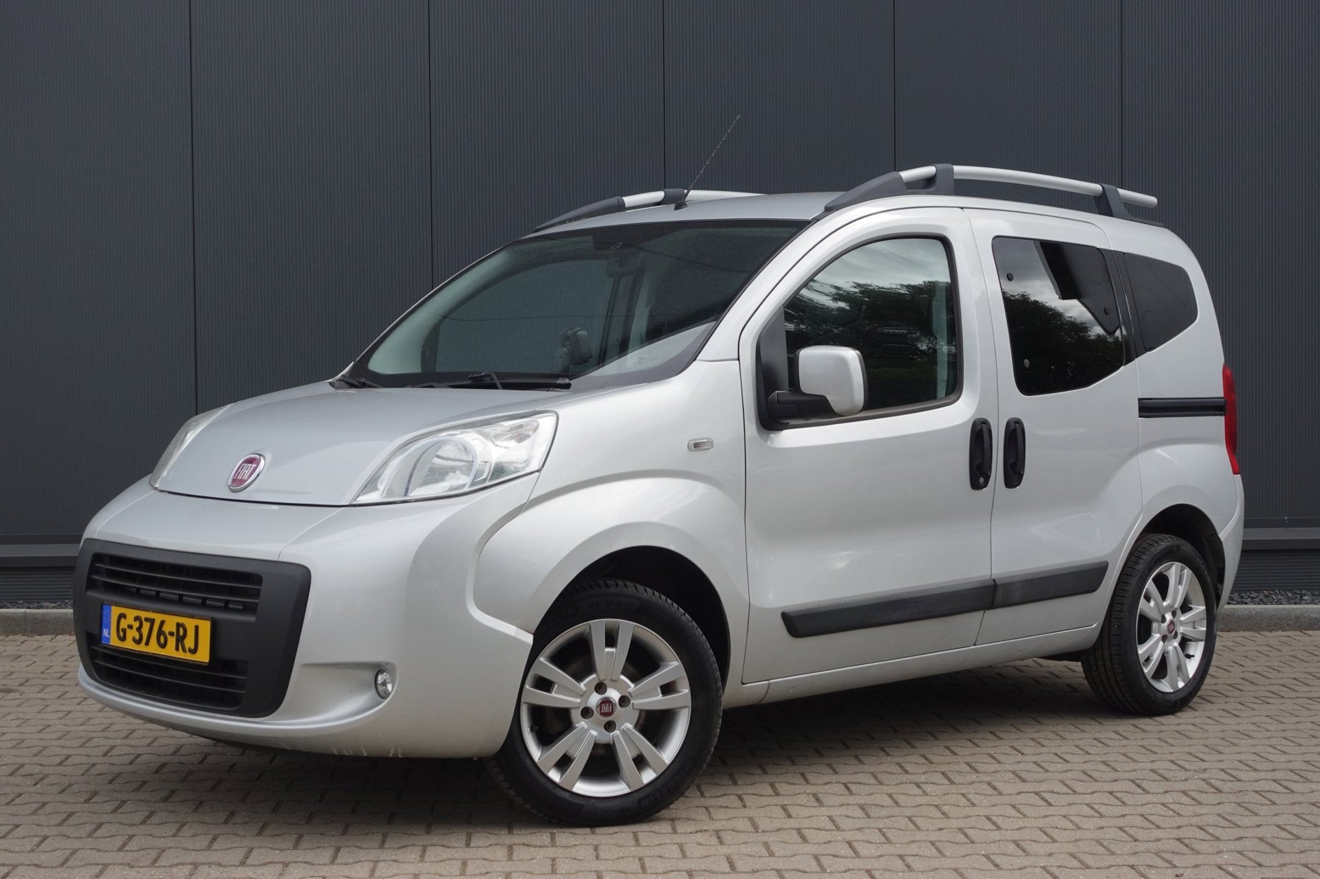 Fiat Qubo 1.4 Easy AIRCO/BENZINE, Stof, Euro 6, 4 cilinders, 400 kg